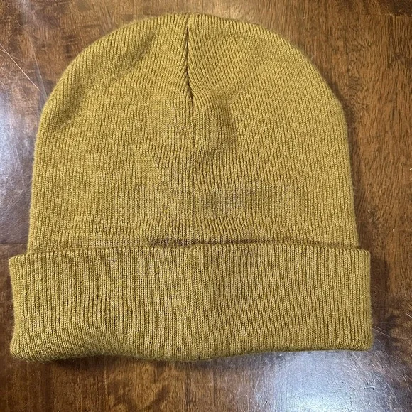 LEVI'S Men's Hero Leather Patch Knit Beanie Brown Tan Winter Ski Hat EUC - Picture 2 of 4